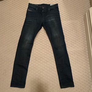 Diesel Men's Slim-Carrot Jeans Tepphar W28xL29